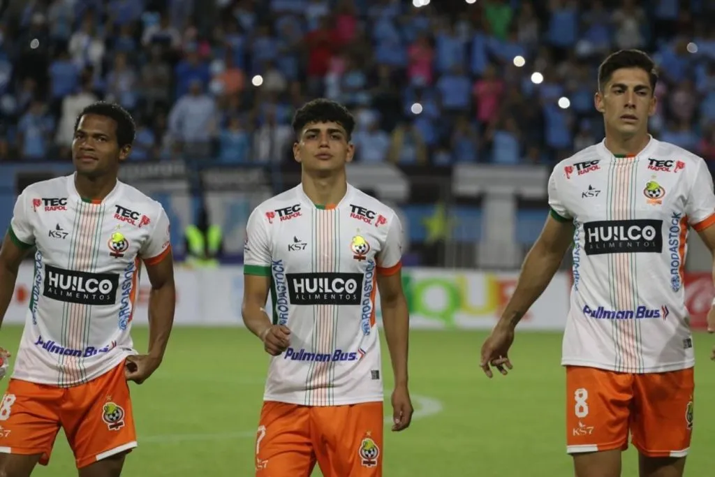 Milan Roki se prepara para jugar contra Universidad de Chile.