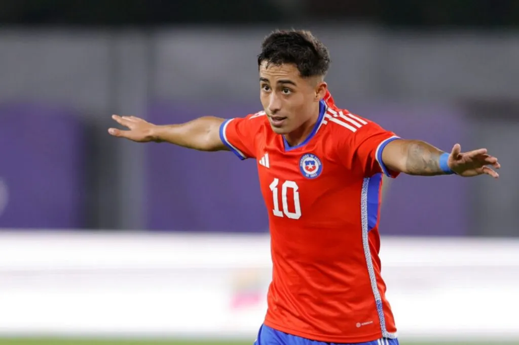 Assadi jugando por la sub 23 (Photosport)