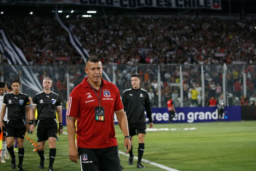 Almirón tendrá su prueba de fuego con Colo Colo en Copa Libertadores. | Foto: Photosport