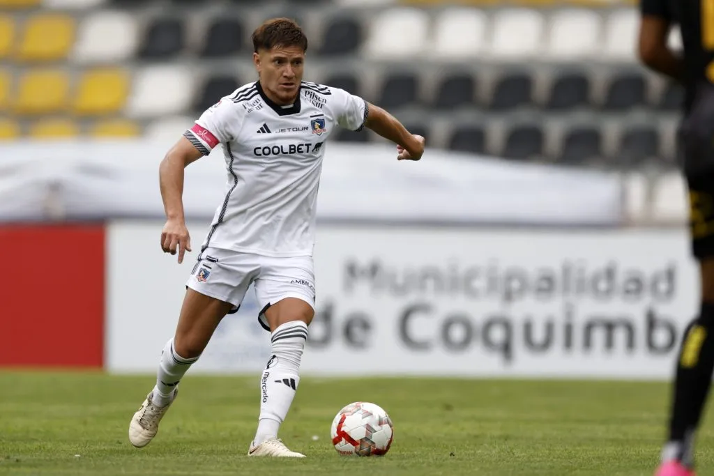Leonardo Gil fue titular y jugó todo el partido en el empate de Colo Colo y Coquimbo Unido. (Foto: Andrés Pina/Photosport)
