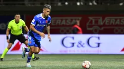 DT chileno le realiza petición a Leandro Fernández. (Foto: Photosport)