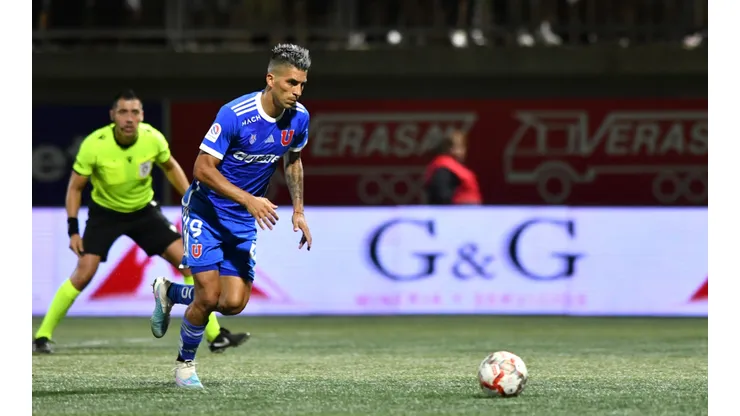 DT chileno le realiza petición a Leandro Fernández. (Foto: Photosport)