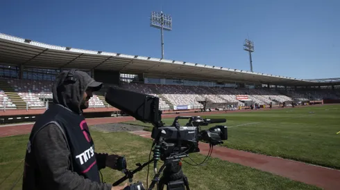 Curicó Unido y San Marcos de Arica se miden en el estadio La Granja. (Foto: Photosport)
