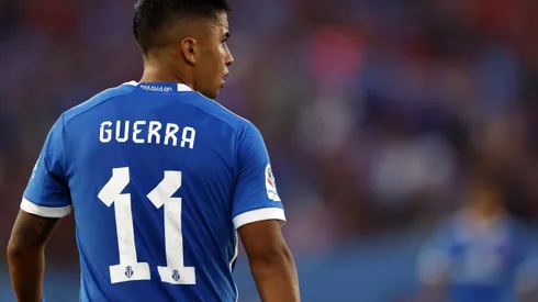 César Vaccia aconseja a Nicolás Guerra con el ejemplo de Iván Zamorano.