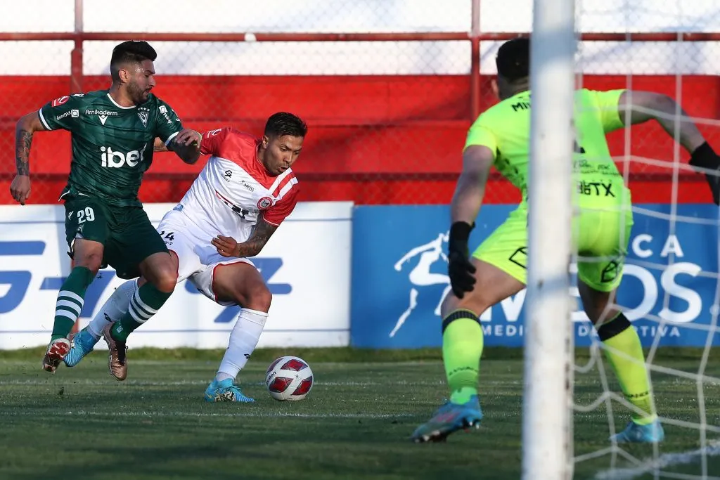 Unión San Felipe y Santiago Wanderers se miden por la cuarta fecha del Campeonato de Primera B 2024. (Foto: Photosport)