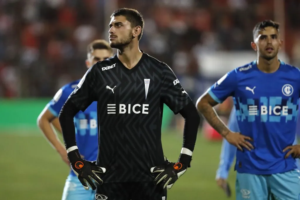 Juvenal Olmos quitaría de la titularidad a Thomas Gillier (Foto: Photosport)