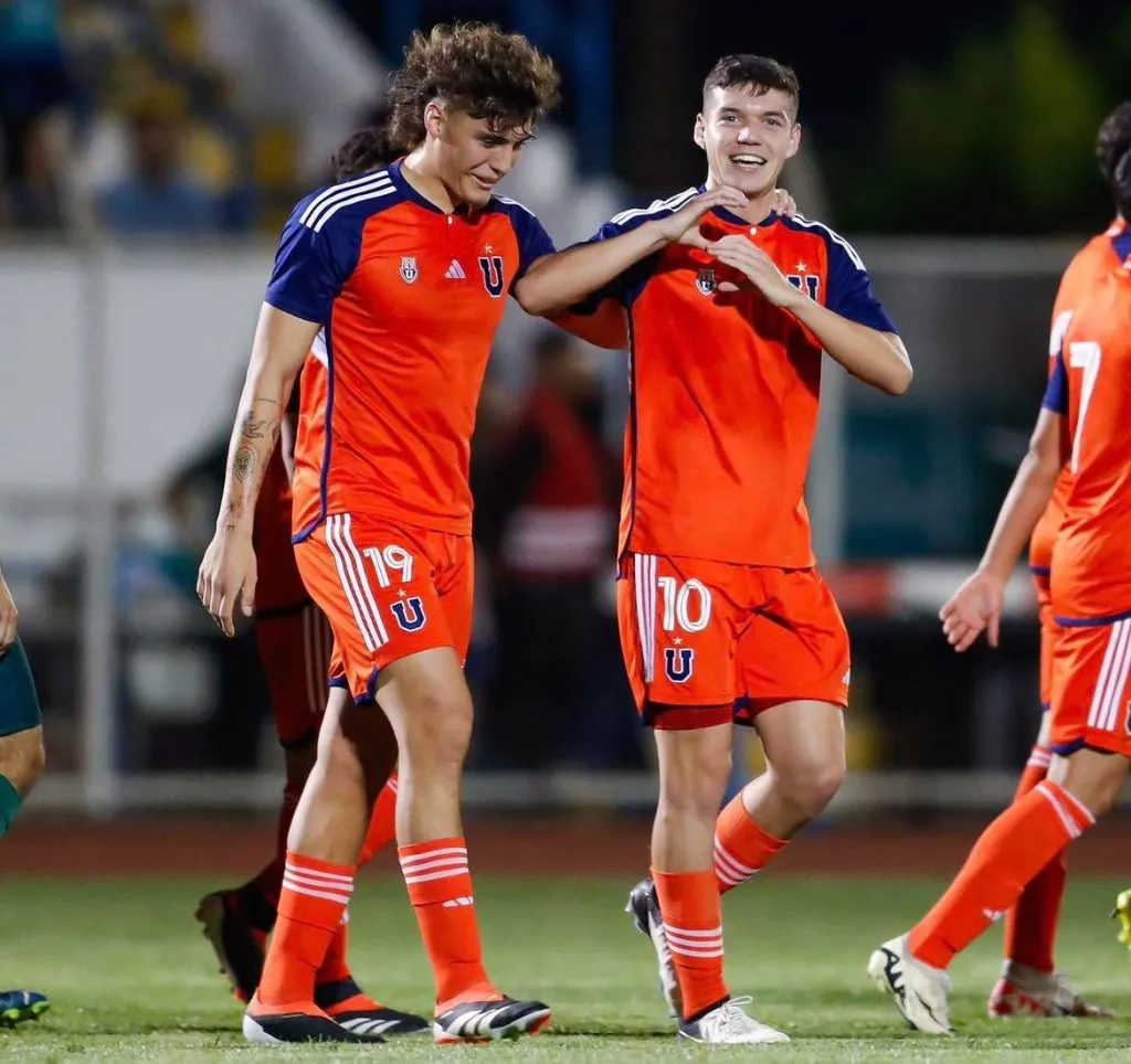 Arce Melli tras anotar un golazo (Prensa UCH)