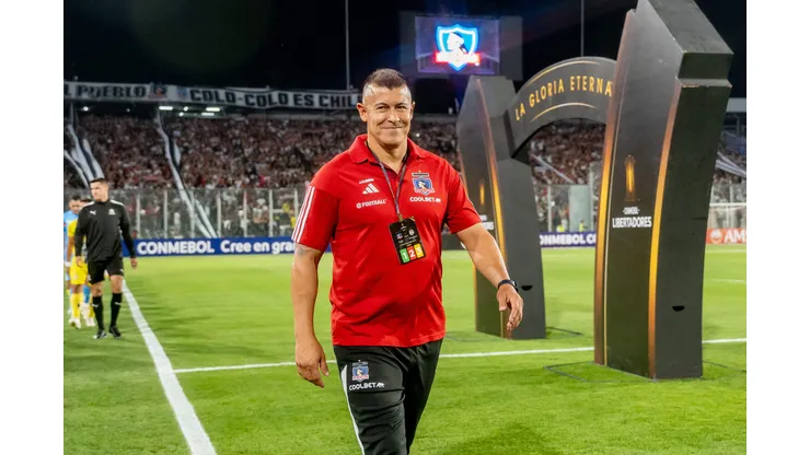 El DT de Colo Colo celebró la clasificación a fase de grupos de Copa Libertadores. (Guillermo Salazar)