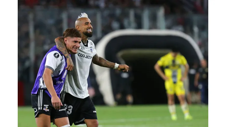 Arturo Vidal celebró el paso de Colo Colo a la fase de grupos de Copa Libertadores. (Foto: Dragomir Yankovic/Photosport)