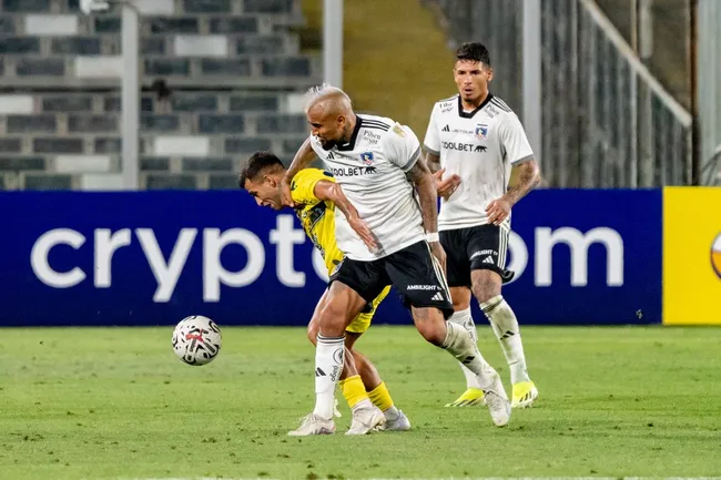 Arturo Vidal jugó 87 minutos en la victoria de Colo Colo sobre Sportivo Trinidense. (Foto: Guillermo Salazar)