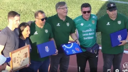 Ambos clubes se dieron regalos en la antesala del encuentro.