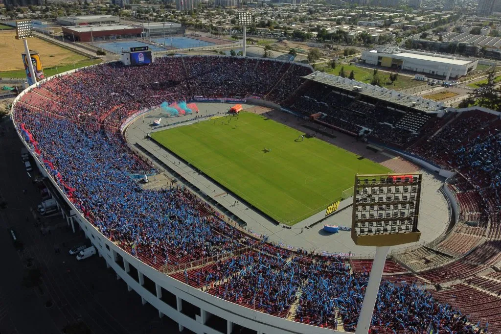 Universidad de Chile espera por el visto bueno para volver al Estadio Nacional.