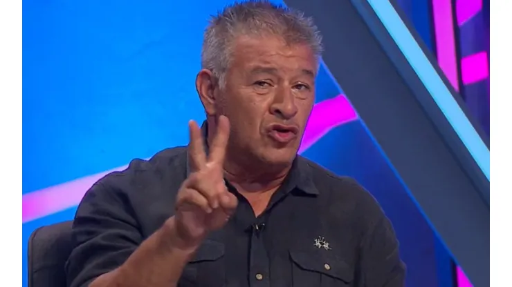 Claudio Borghi alaba el rendimiento de Darío Osorio.