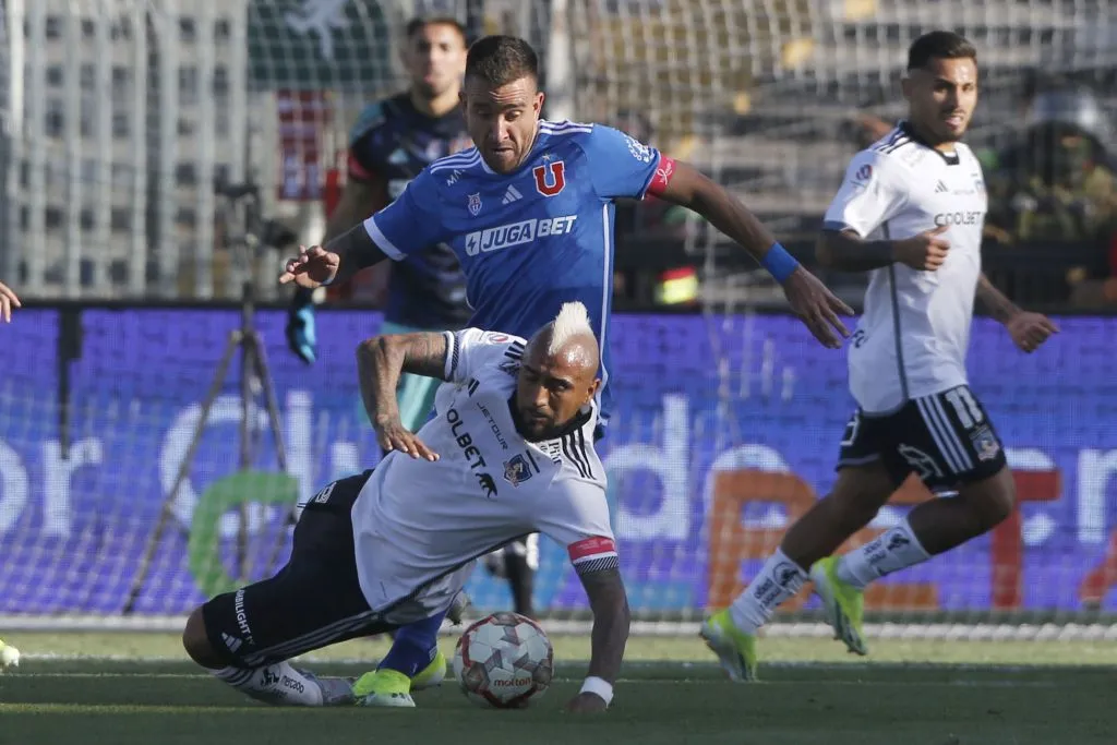Universidad de Chile venció a Colo Colo en el Superclásico.