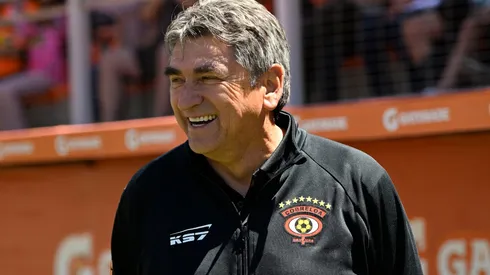 Emiliano Astorga elogia a Bairon Monroy. (Foto: Photosport)