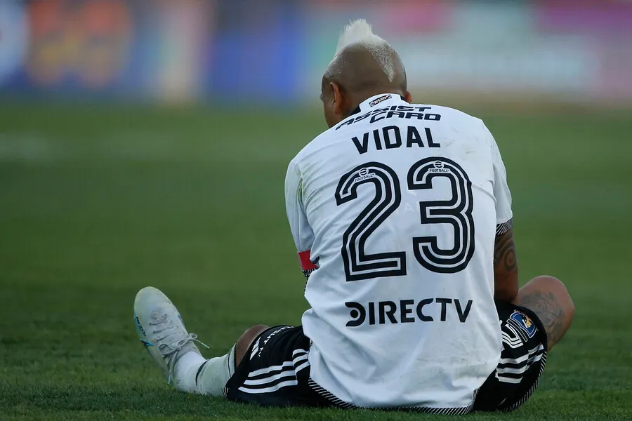 Olarra cree que el efecto Arturo Vidal le jugó en contra al plantel albo. | Foto: Photosport