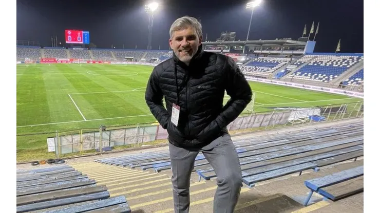Manuel de Tezanos considera imposible que entrenador llegue a San Carlos de Apoquindo. (Foto: ManuelDTP, Instagram)