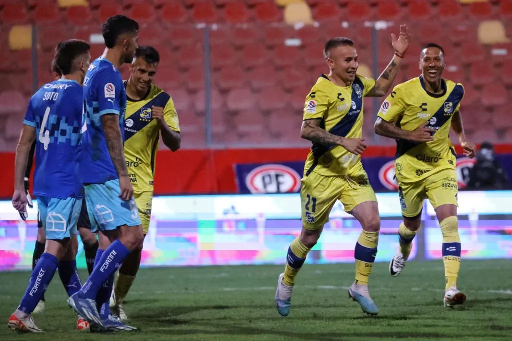 Everton sorprendió a Universidad Católica en Santa Laura