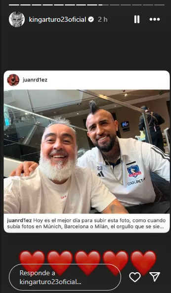Arturo Vidal reacciona al mensaje de Juan Ramírez.