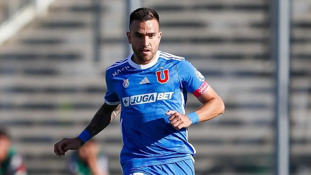 Matías Zaldivia fue ovacionado por los hinchas de la U.