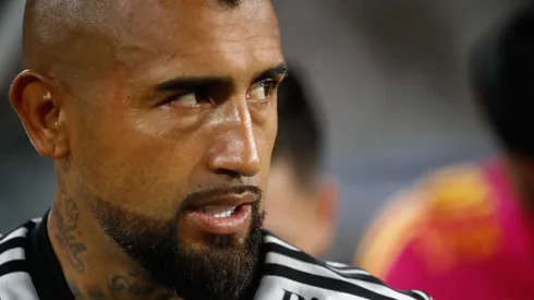 Arturo Vidal tiene nuevo color de cabello. (Foto: Photosport)