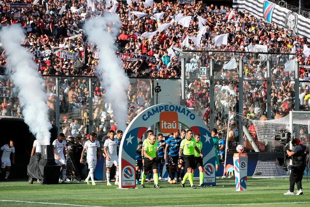 Colo Colo quiere estirar su racha en casa ante la U | Foto: Photosport