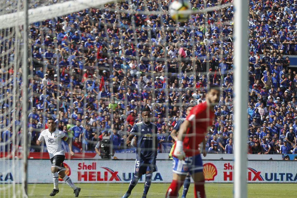 Paredes y su golazo ante la U en el Superclásico | Foto: Archivo