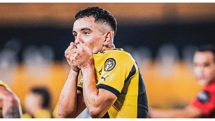 El ex Universidad de Chile anotó flor de golazo en el fútbol uruguayo