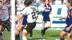 Desde hace 23 años que Colo Colo no pierde contra la U en el Estadio Monumental.