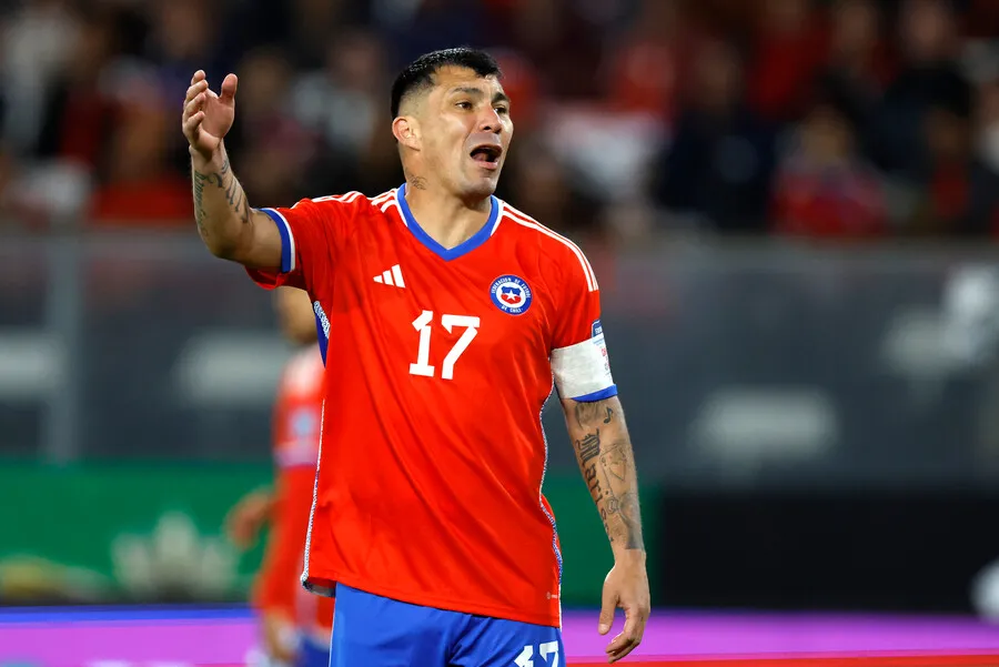 Gary Medel no estará esta pasada con La Roja. | Foto: Photosport