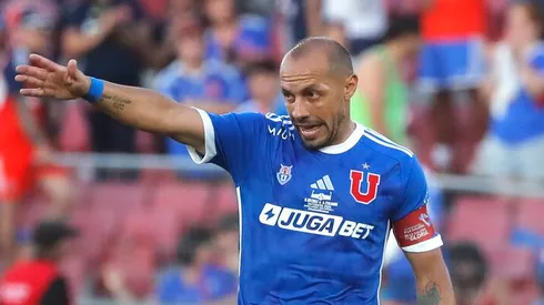 Chelo Díaz se cuadra con el hincha universitario.