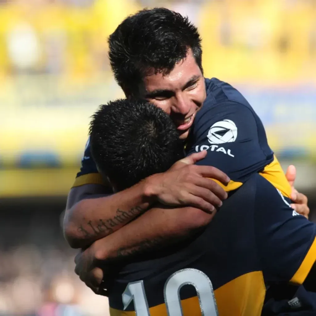 Gary Medel mantiene una estrecha relación con Juan Román Riquelme
