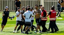 Arturo Vidal disfrutó del arengazo en Colo Colo previo al Superclásico. (Foto: Guillermo Salazar)