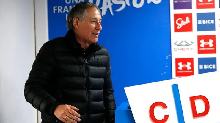 Ariel Holan podría volver a dirigir en el fútbol chileno