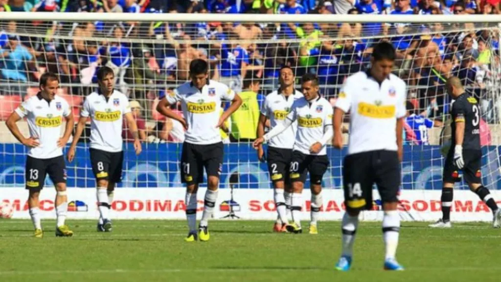 Esteban Pavez en la derrota de Colo Colo en el Superclásico del Torneo Transición 2013.