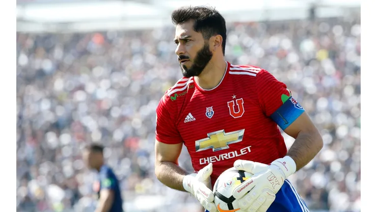 Johnny Herrera se refiere a factores que pueden ayudar a la U a sacar un buen resultado en el Superclásico. (Foto: Photosport)