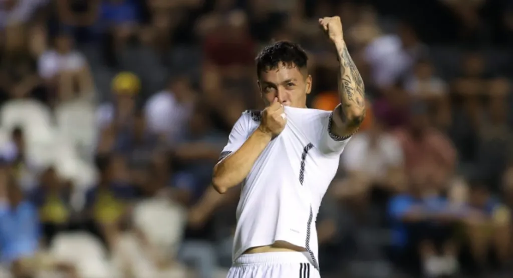 Zavala celebrando el gol del empate ante Sportivo Trinidense | FOTO: Colo Colo