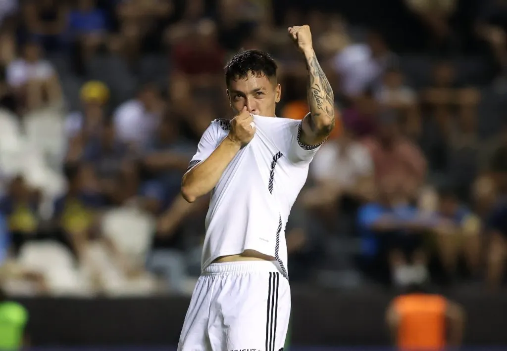 Colo Colo rescató el empate en la ida con gol de Cristián Zavala.