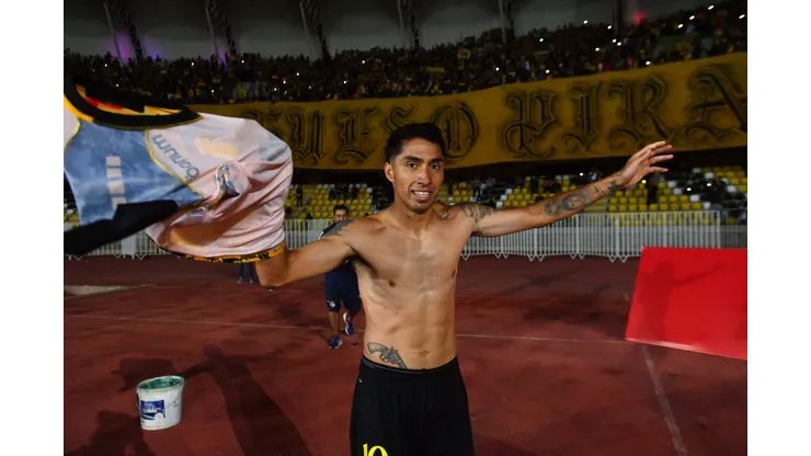 Luciano Cabral recibe elogios (Foto: Photosport)