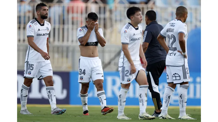 Jorge Almirón tiene a un claro cortado en Colo Colo. (Foto: Andrés Pina/Photosport)