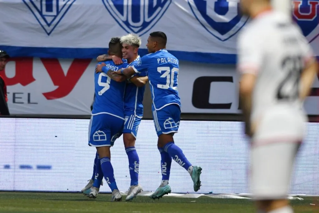 Los azules aguardan por ese premio de vencer al cacique (Photosport)