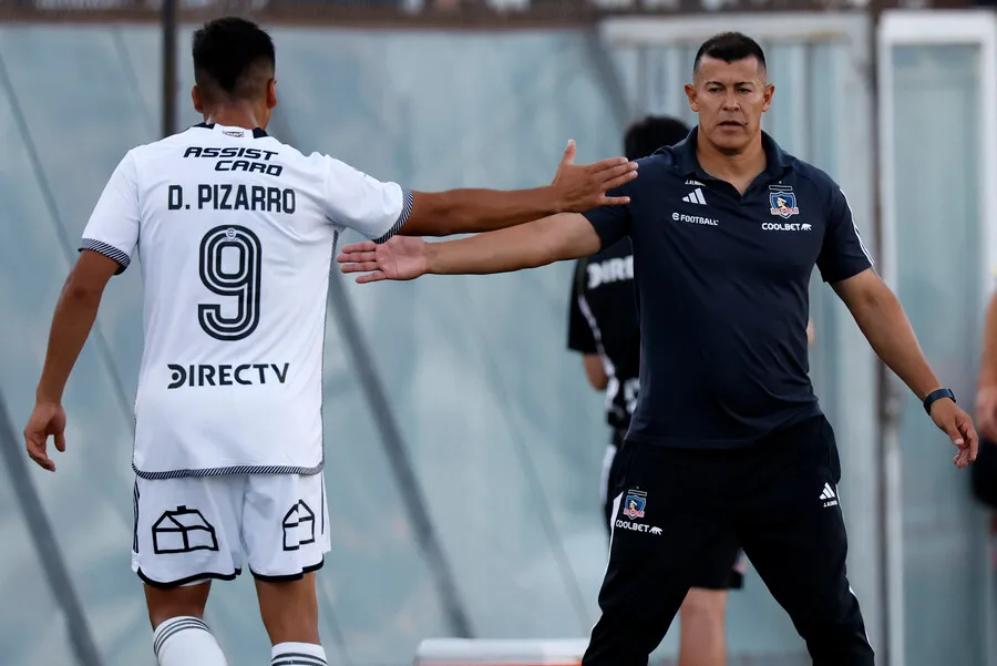 Pizarro no vive de un buen presente en Colo Colo | Foto: Photosport
