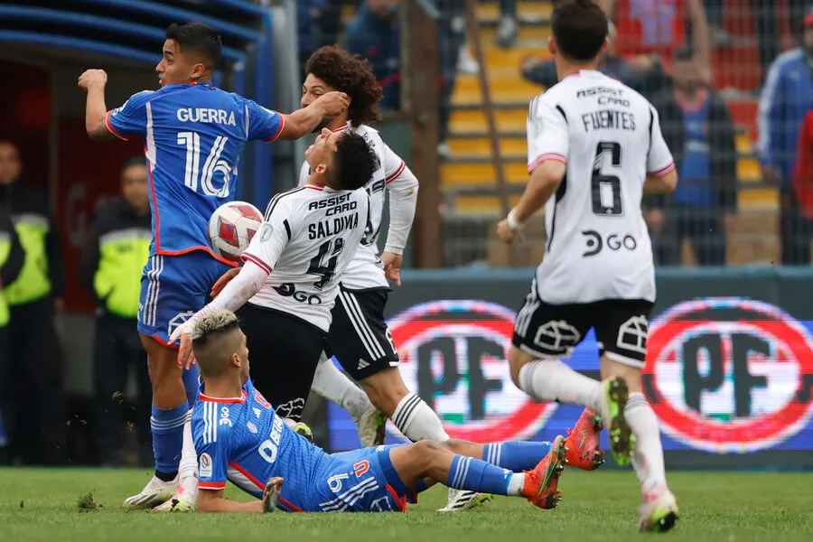 La U buscará vencer a Colo Colo en el Monumental. | Foto: Photosport