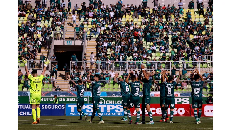 Hinchas caturros denunciaron el poco cuidado del estadio Elías Figueroa