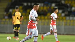 Jugada de Nico Vargas saca la furia de hinchas azules