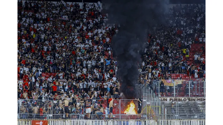 Colo Colo fue notificado de la sanción por los graves incidentes en la Supercopa. (Foto: Marcelo Hernández/Photosport)