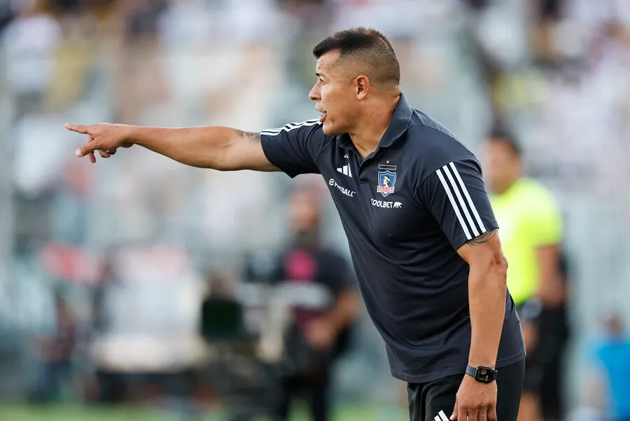 Almirón sumó nuevo triunfo en Colo Colo. | Foto: Photosport