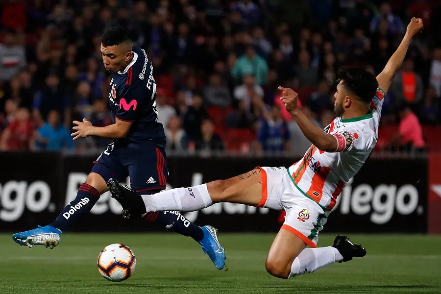 Fernández en su paso breve por la U | Foto: Photosport