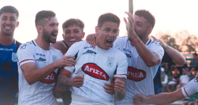 Matías Rodríguez anotó en el encuentro entre Melipilla y Linares.