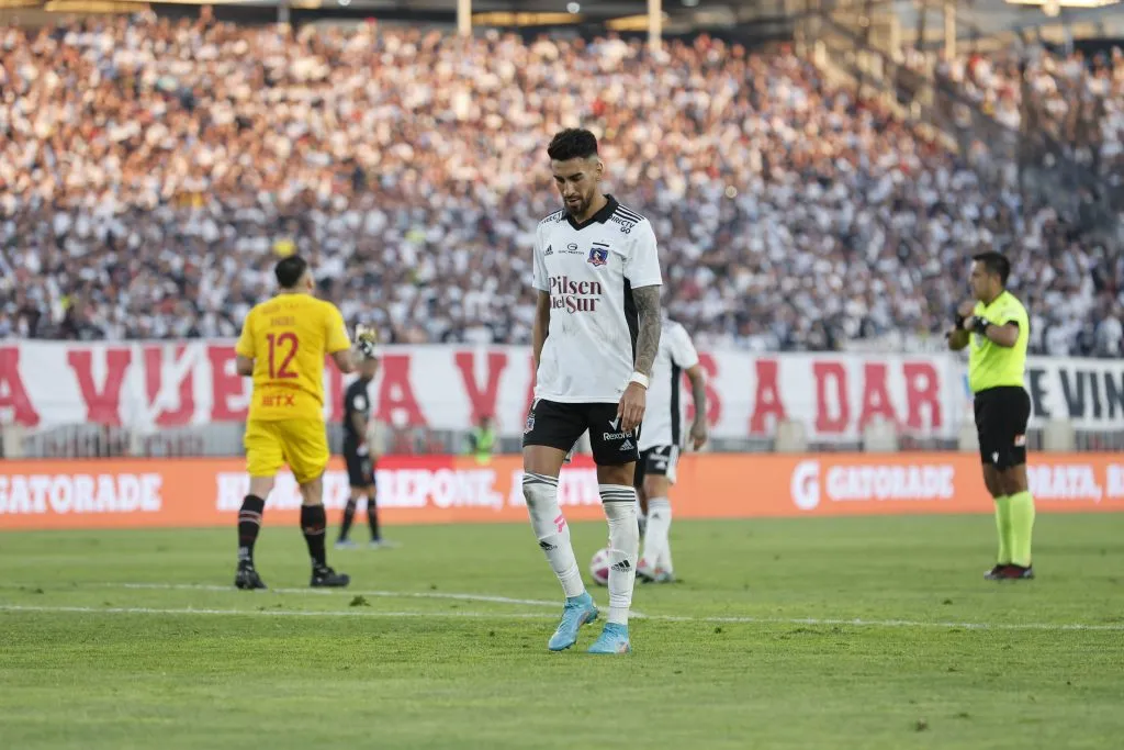 Juan Martín Lucero llegó a ser una de las grandes figuras albas con Gustavo Quinteros como DT | FOTO: Pepe Alvujar/Photosport